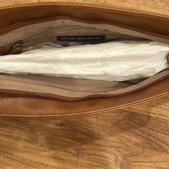 Versatile Cotton Clutch by French Connection. - Picture 6 of 10